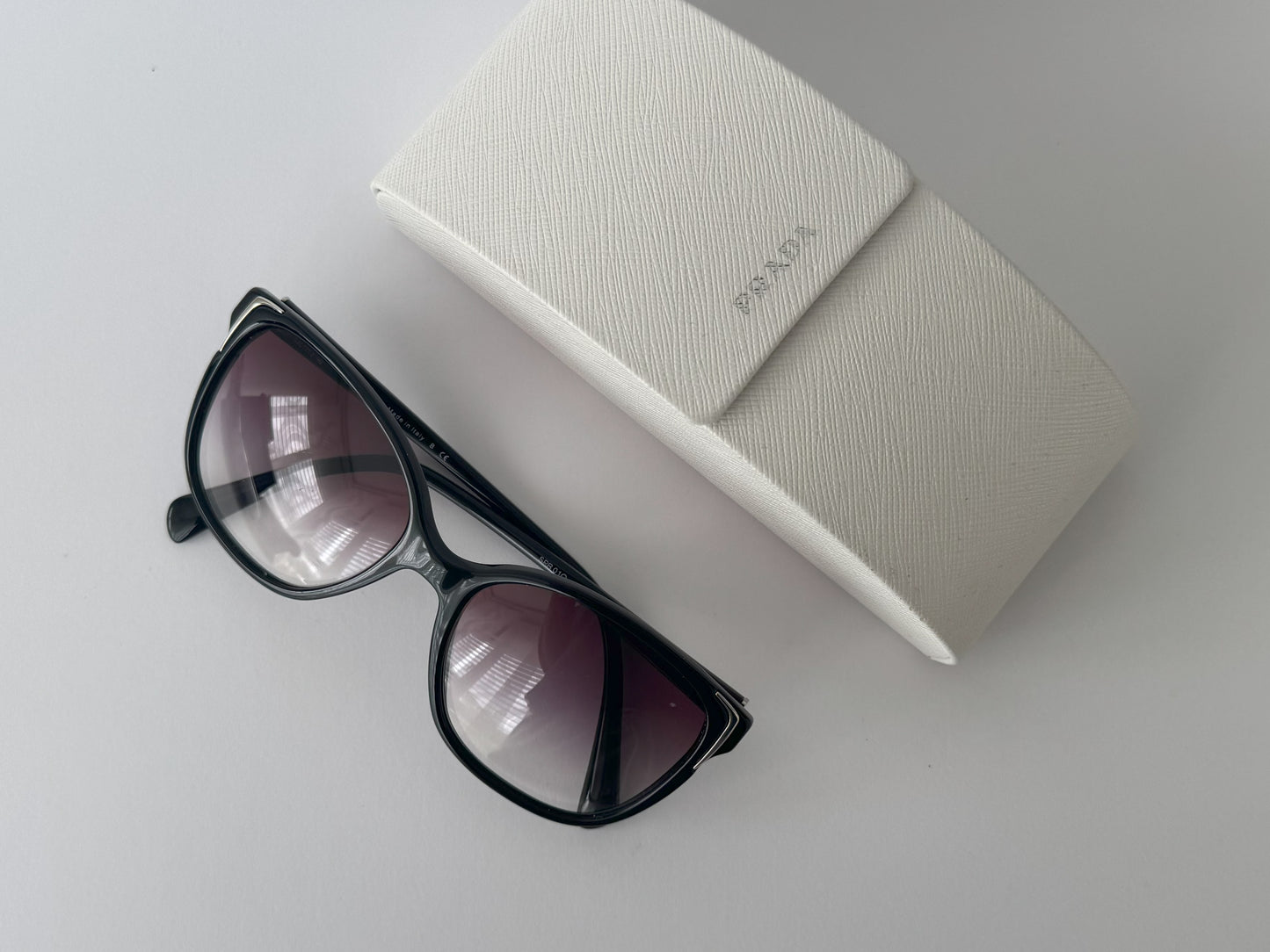 Prada SPR 01O