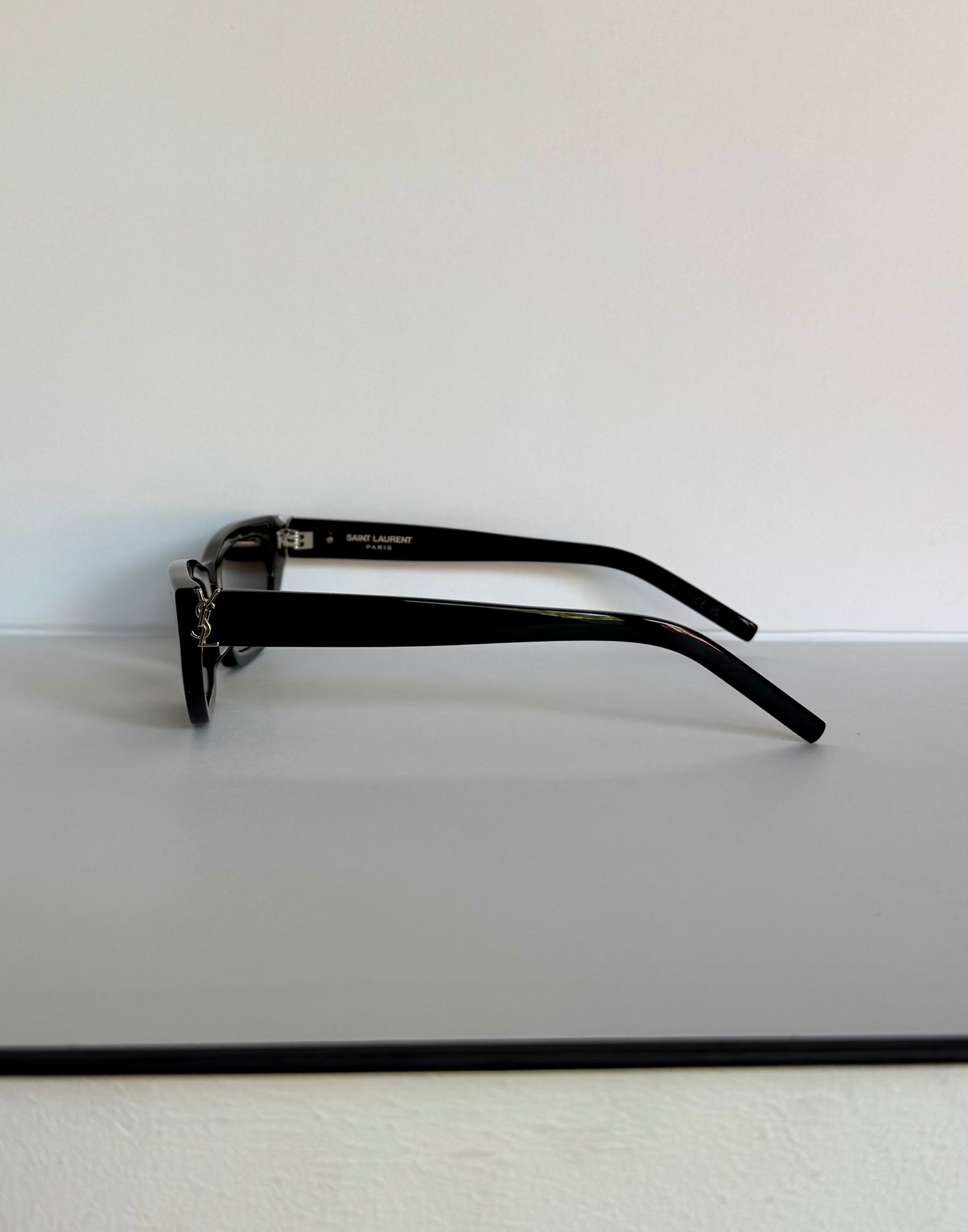 Saint Laurent SL M126