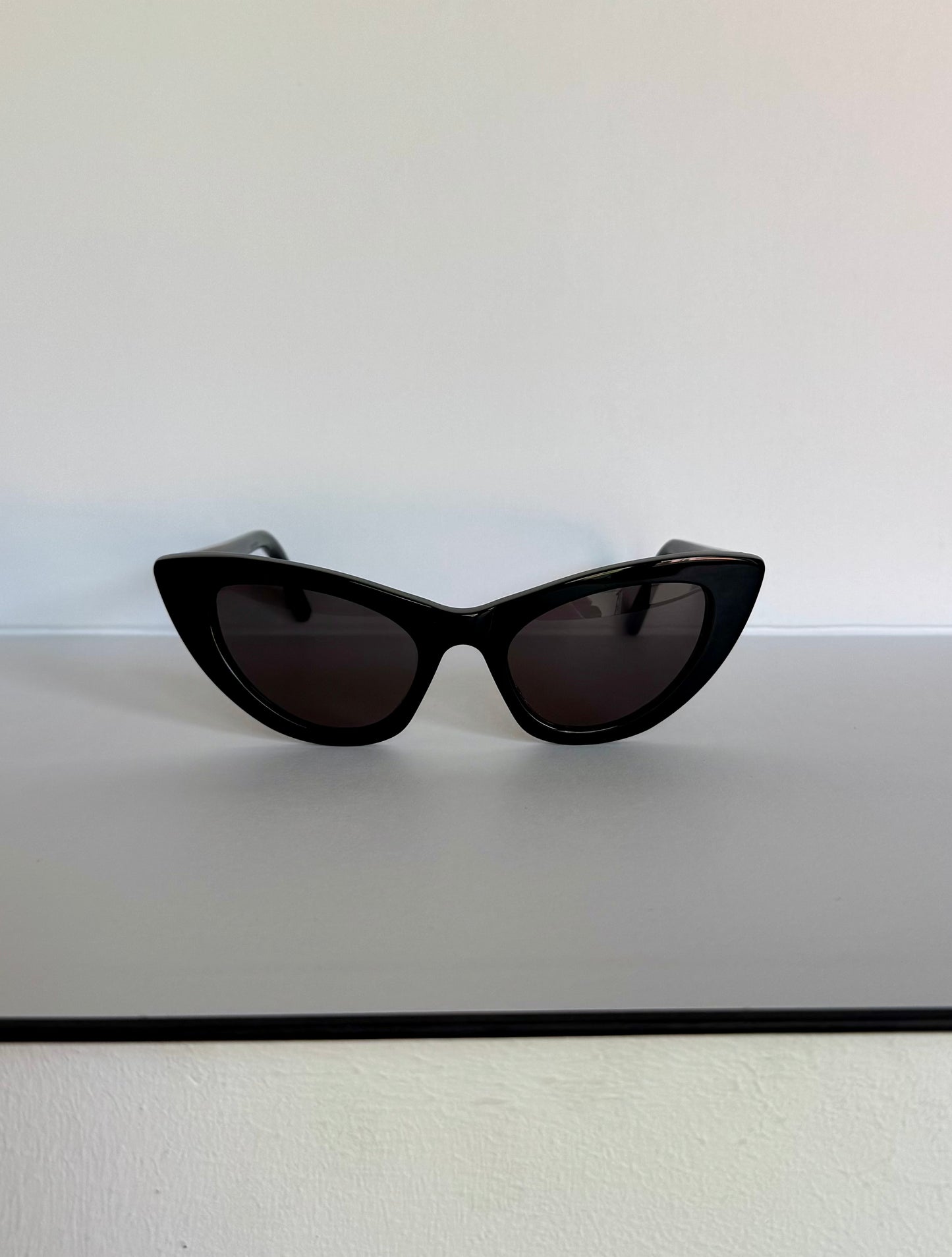 Saint Laurent SL 213 Lily