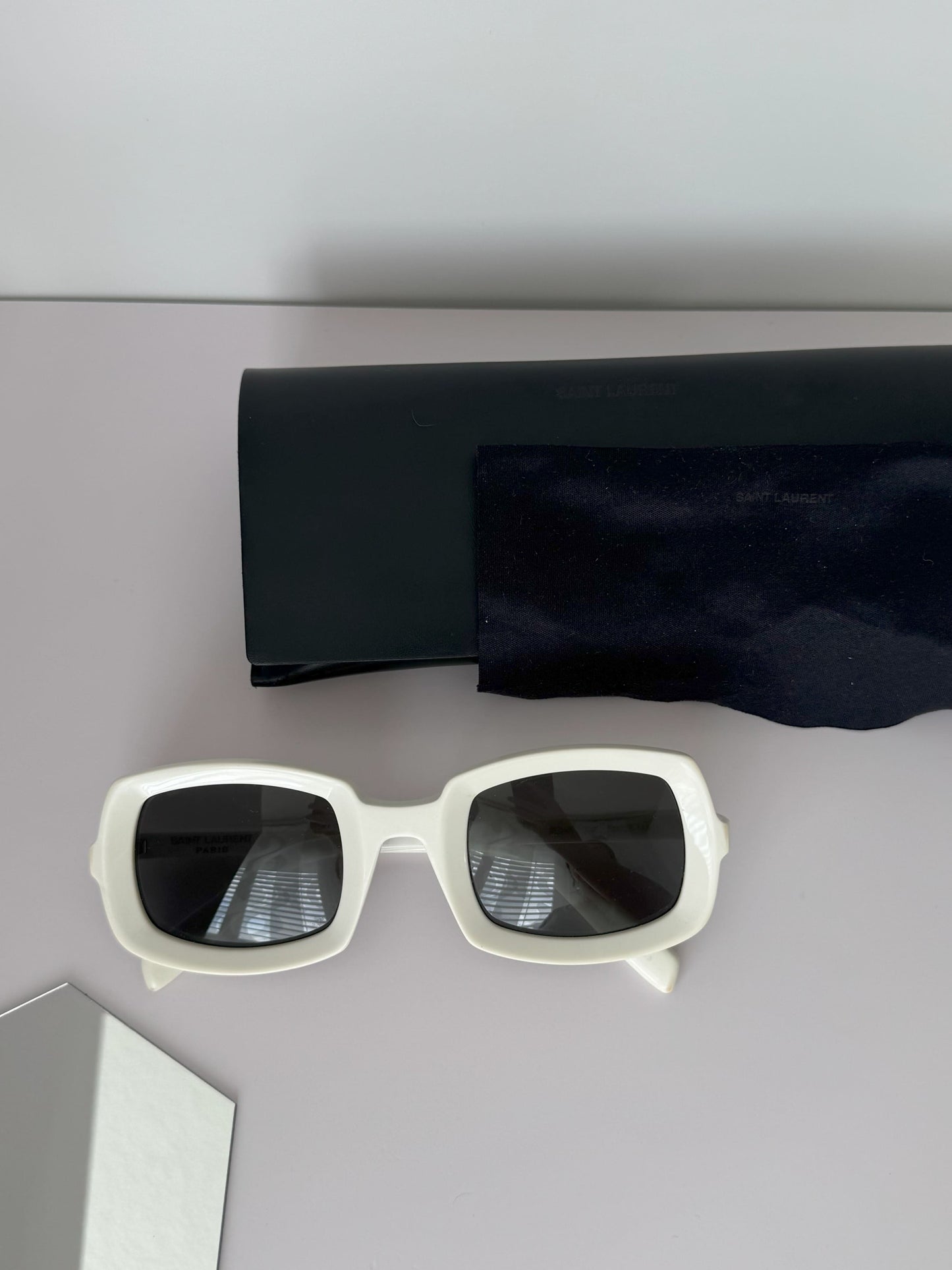 Saint Laurent SL 245