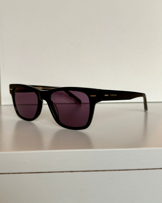 Calvin Klein 1528S